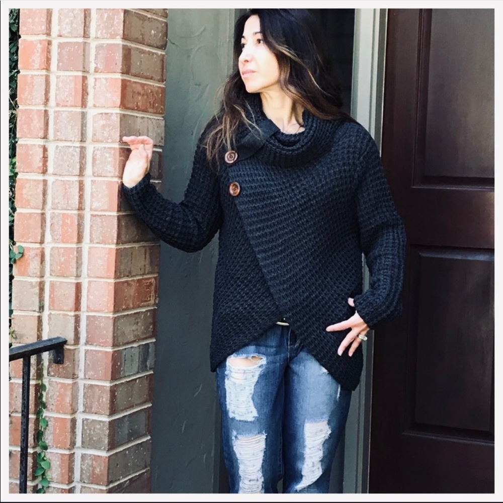 ✨LAST ONE ✨Black waffle knit cowl neck sweater - Picture 2 of 8